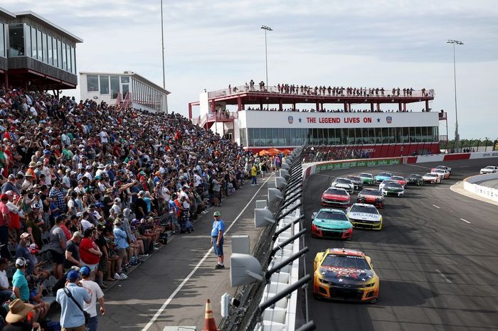 Hocevar and Nemechek advance into All-Star Race, Gragson wins Fan Vote